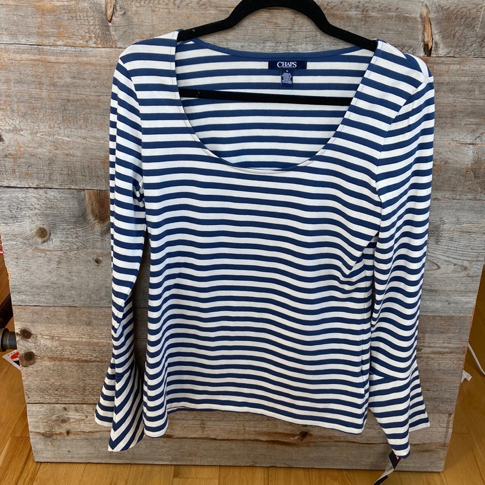 Chaps bell sleeve top size medium